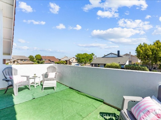 Detail Gallery Image 32 of 42 For 8871 Dorsett Dr, Huntington Beach,  CA 92646 - 4 Beds | 3 Baths