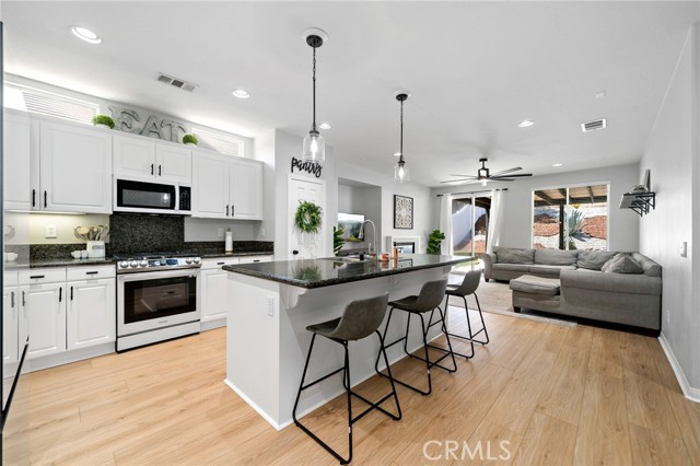 Detail Gallery Image 9 of 42 For 27286 Wedgewood Way, Murrieta,  CA 92562 - 4 Beds | 2 Baths