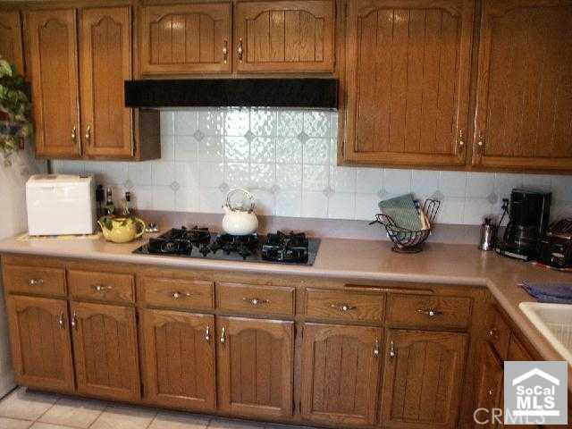 Detail Gallery Image 4 of 16 For 1041 Regis Way, Tustin,  CA 92780 - 3 Beds | 2 Baths