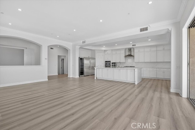 Detail Gallery Image 12 of 57 For 17872 via Roma, Yorba Linda,  CA 92886 - 5 Beds | 5/1 Baths