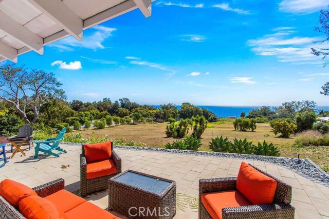 Detail Gallery Image 3 of 34 For 27535 Pacific Coast, Malibu,  CA 90265 - 4 Beds | 4 Baths