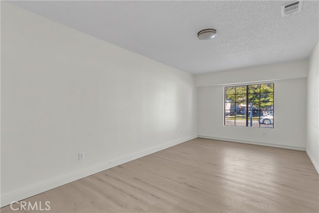 44827 Rock Island Drive, Lancaster CA: https://media.crmls.org/medias/bd5769fd-d635-418c-81fb-e0c53dc96eeb.jpg