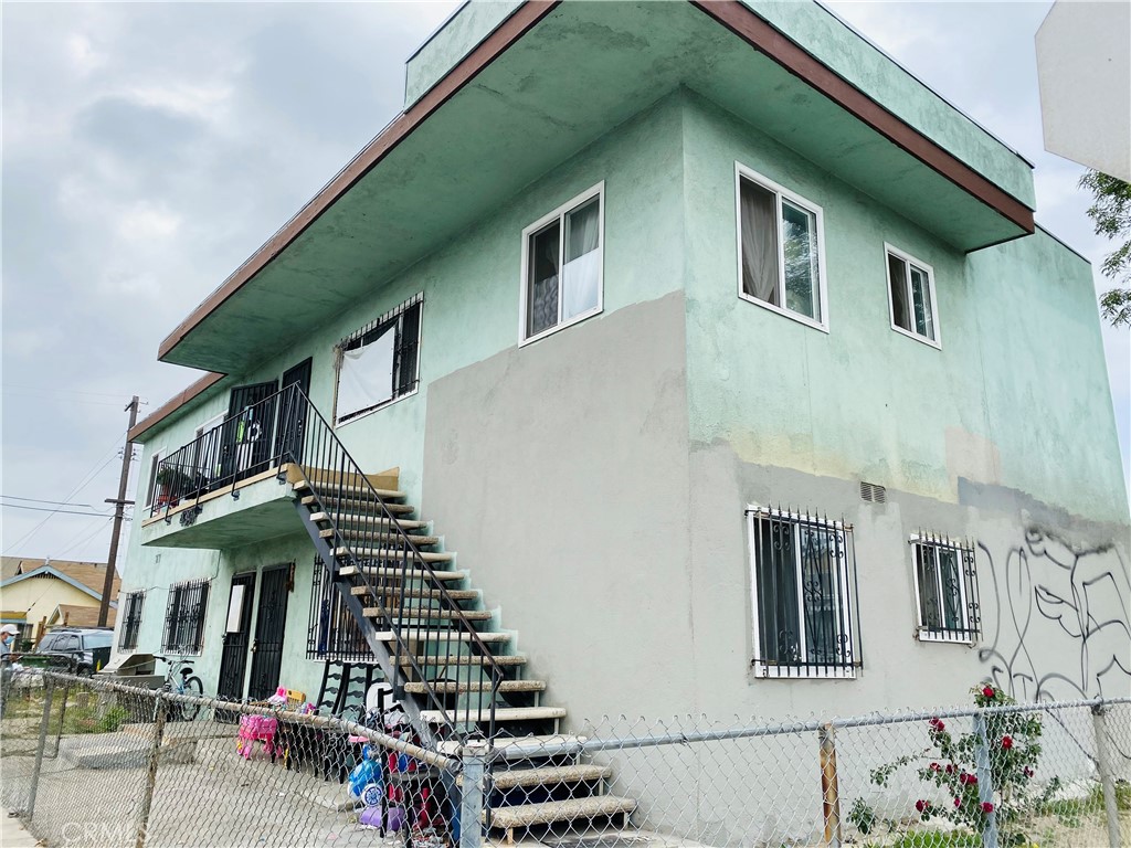 Great Investment property located in Los Angeles.  Property has four units with 2 bedrooms/1 bathroom each.  No garages.  Parking space area on the lot. All units are all tenant occupied.