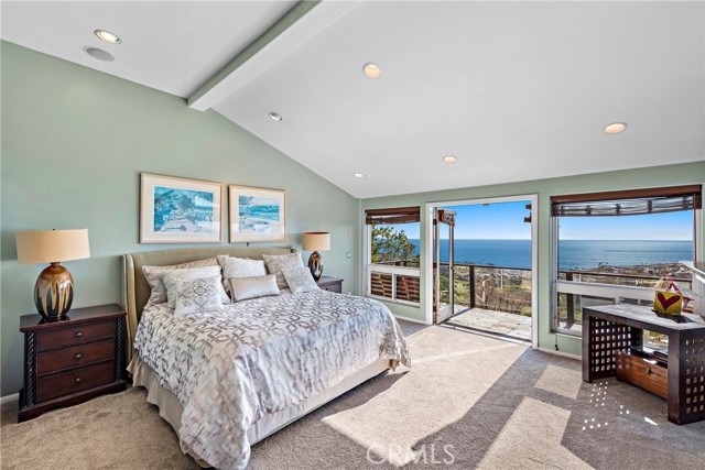 Detail Gallery Image 13 of 57 For 3253 Alta Laguna Blvd, Laguna Beach,  CA 92651 - 4 Beds | 4 Baths