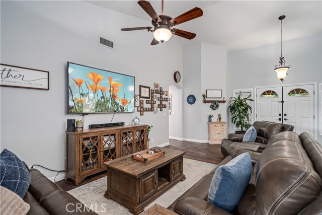 Detail Gallery Image 8 of 56 For 42311 Camden Way, Lancaster,  CA 93536 - 4 Beds | 2 Baths