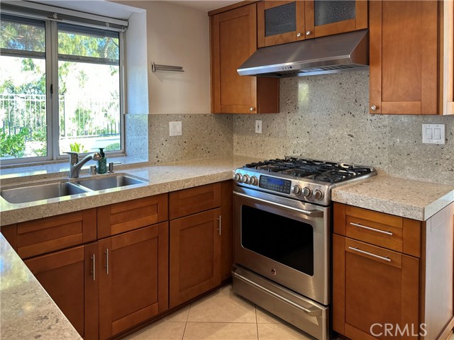 26582 Via Mondelo, Mission Viejo CA: https://media.crmls.org/medias/bd58924c-510c-4b20-ba4f-122e6d85ef4a.jpg