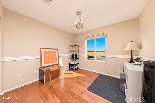 Detail Gallery Image 19 of 28 For 2158 Cypress, Lancaster,  CA 93535 - 4 Beds | 3 Baths