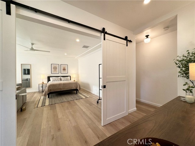 813 W Beach Avenue, Inglewood CA: https://media.crmls.org/medias/bd58f768-19e5-4f2b-8f3b-bdcc48d4992b.jpg