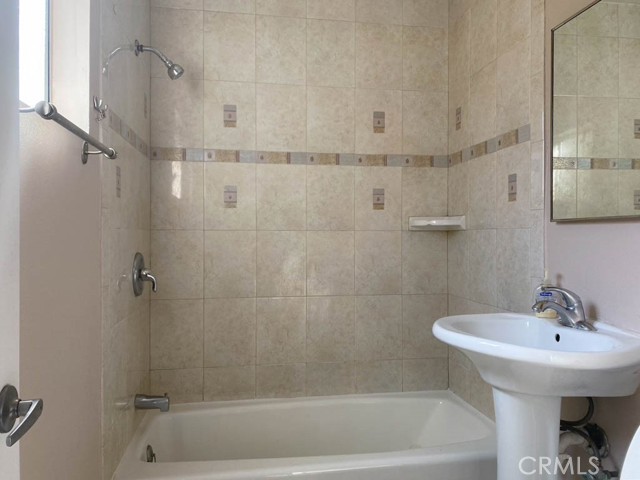 Detail Gallery Image 18 of 36 For 1428 E 59th St, Long Beach,  CA 90805 - – Beds | – Baths