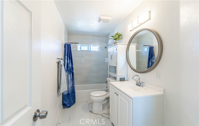 Detail Gallery Image 8 of 20 For 8900 Xavier Ave, California City,  CA 93505 - 4 Beds | 2 Baths