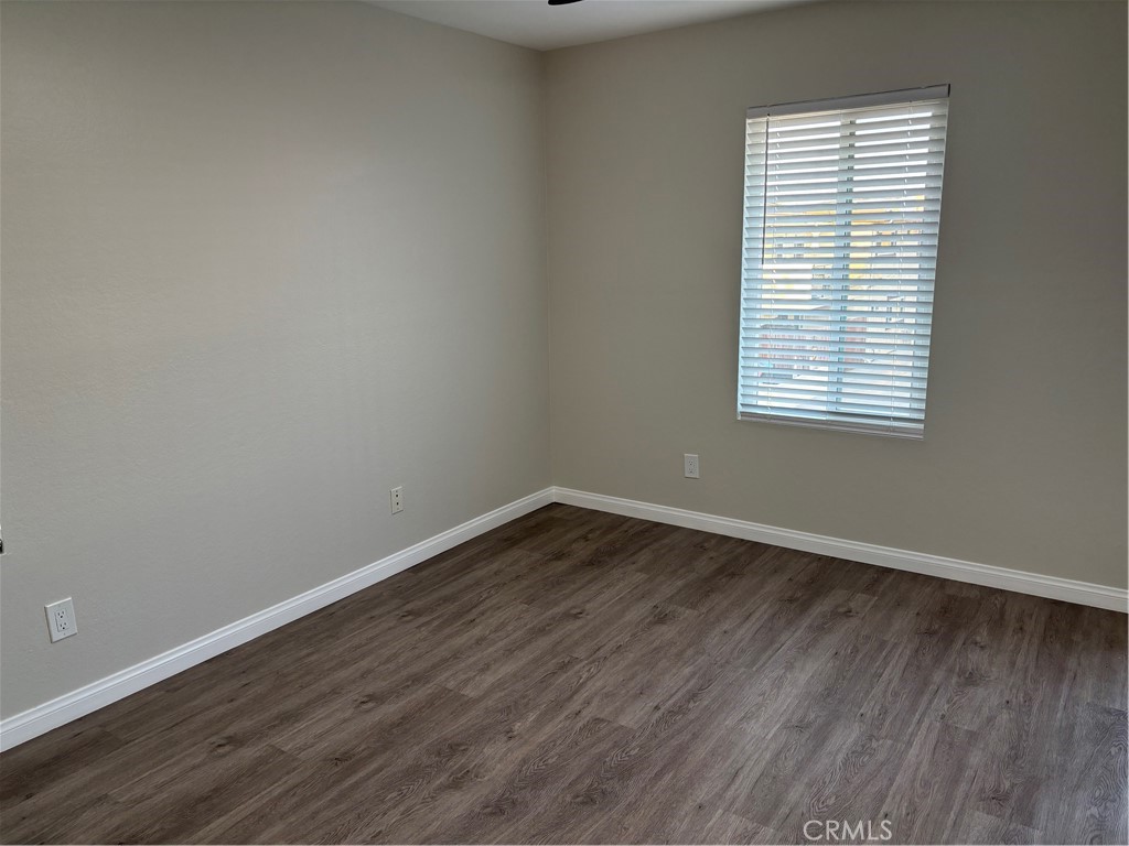 Bd5a1cef E222 4976 Beab E88809bd949b