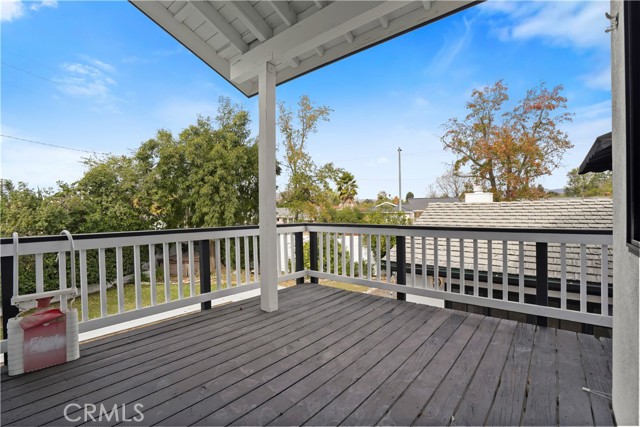 Detail Gallery Image 40 of 49 For 9853 Wish Ave, Northridge,  CA 91325 - 5 Beds | 2/1 Baths