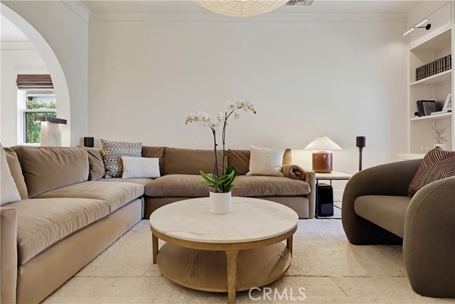 2932 Edgehill photo 7