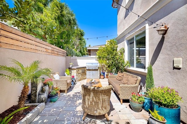 2010 Gates Avenue, Redondo Beach, California 90278, 4 Bedrooms Bedrooms, ,3 BathroomsBathrooms,Residential,Sold,Gates,SB22098892