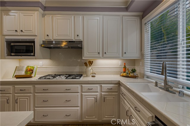 3669 Strata Drive, Carlsbad CA: https://media.crmls.org/medias/bd5df455-5209-4178-95a2-b43f28c5681b.jpg