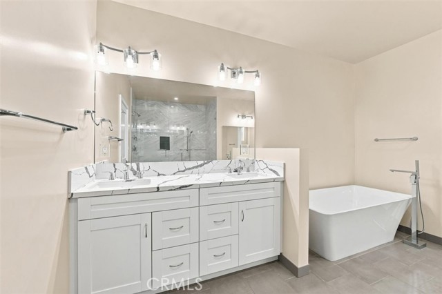 24228 Ocean Avenue, Torrance, California 90505, 3 Bedrooms Bedrooms, 0 ,2 BathroomsBathrooms,Residential Lease,For Rent,Ocean,0,SB26180650