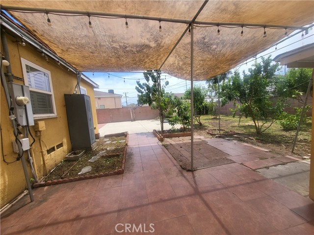 6000 Southside Drive, Los Angeles CA: https://media.crmls.org/medias/bd60b5da-4117-4836-95e5-8bcbfb0ec770.jpg