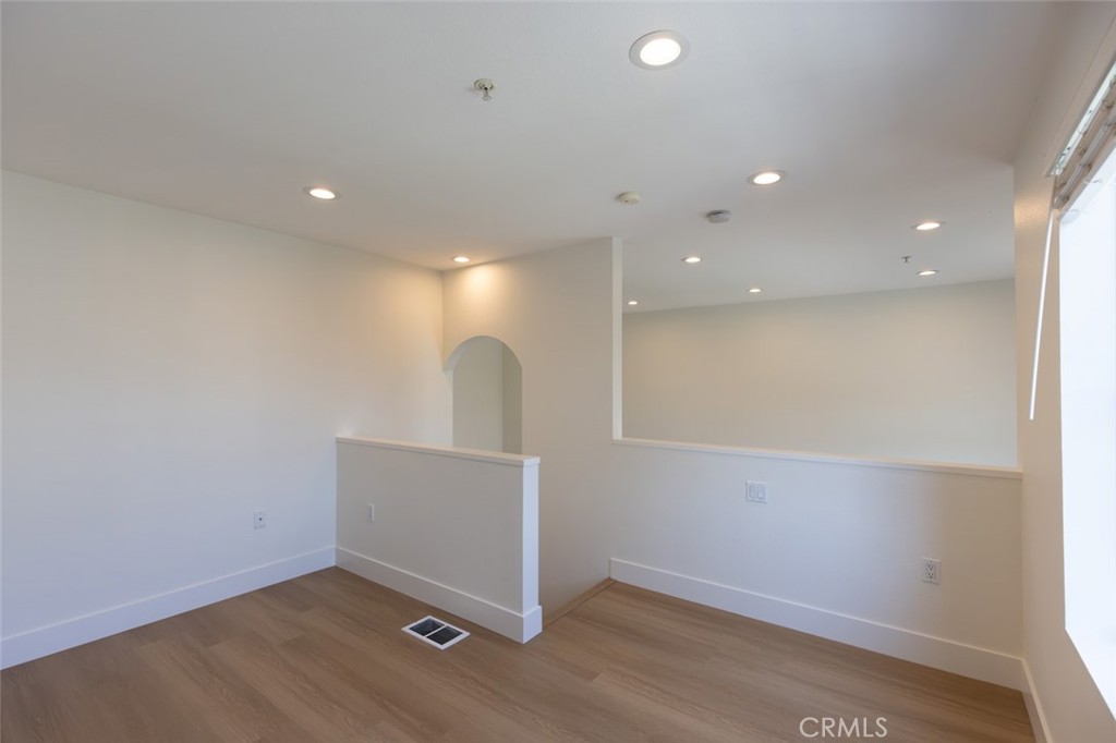 MLS #NP25275884 image #9