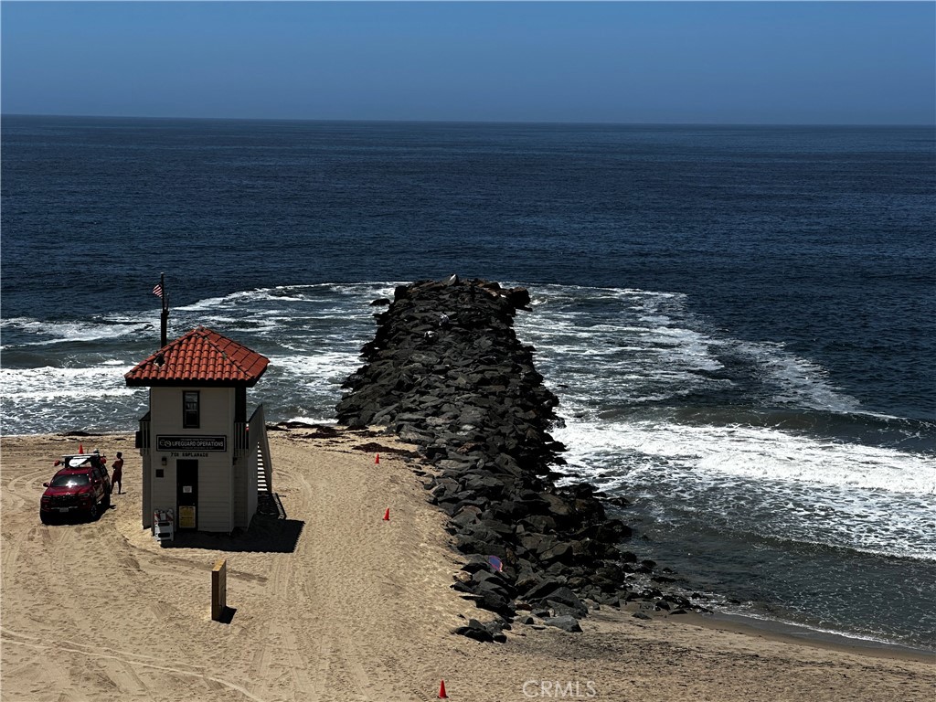 https://media.crmls.org/medias/bd61b263-8b93-411b-be55-536851f6ddaa.jpg?preset=X-Large