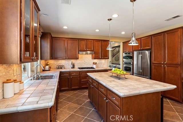 30807 Hillcrest Drive, Temecula CA: https://media.crmls.org/medias/bd623d09-dc68-4dad-b061-942dbc8b1559.jpg