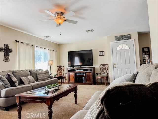 Detail Gallery Image 3 of 14 For 21210 Arrow Hwy #137,  Covina,  CA 91724 - 3 Beds | 2 Baths