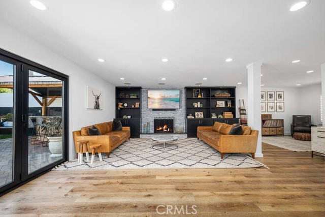 Image 22 of 75 For 3116 Armourdale Avenue