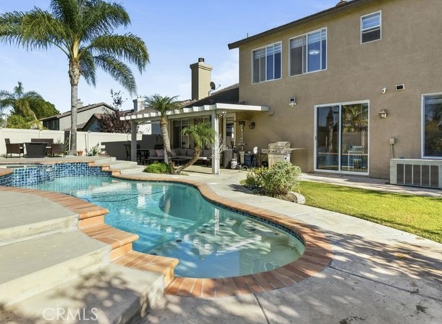 Detail Gallery Image 7 of 25 For 3740 Coleville, Corona,  CA 92881 - 4 Beds | 3 Baths