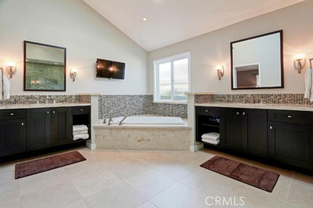 231 Avenue D, Redondo Beach, California 90277, 3 Bedrooms Bedrooms, ,2 BathroomsBathrooms,Residential,Sold,Avenue D,SB15030206