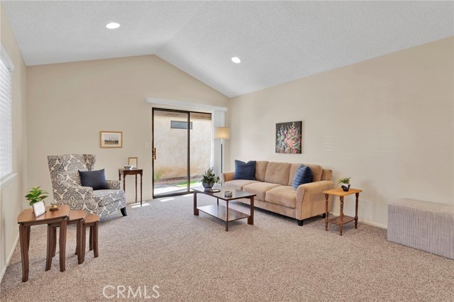 Detail Gallery Image 5 of 36 For 19265 Pine Way, Apple Valley,  CA 92308 - 2 Beds | 1/1 Baths