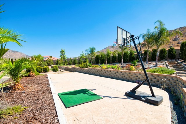 Detail Gallery Image 31 of 34 For 10746 Vista Ln, Moreno Valley,  CA 92557 - 5 Beds | 2/1 Baths