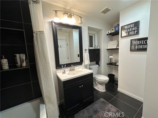 Detail Gallery Image 7 of 8 For 4201 Topanga Canyon Bld #116,  Woodland Hills,  CA 91364 - 2 Beds | 1 Baths