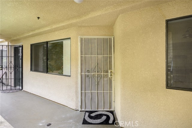 Detail Gallery Image 2 of 19 For 1323 E Broadway #104,  Glendale,  CA 91205 - 2 Beds | 2 Baths