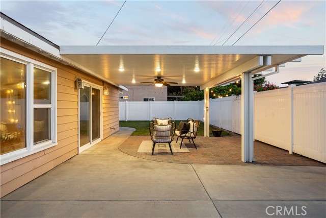 Detail Gallery Image 3 of 31 For 521 S Dustin Pl, Anaheim,  CA 92806 - 3 Beds | 2 Baths