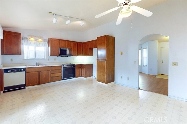 Detail Gallery Image 16 of 49 For 1000 Beechwood St, Yuba City,  CA 95991 - 2 Beds | 2 Baths