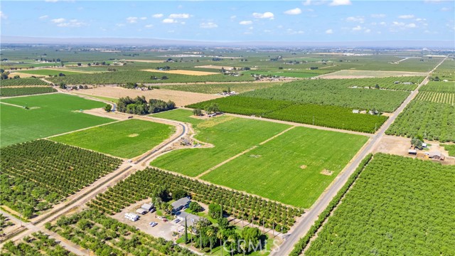 8340 West Lane, Winton CA: https://media.crmls.org/medias/bd66ee1b-939c-4bf2-bccb-fa191300c1b5.jpg