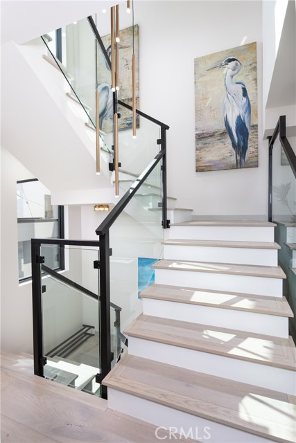 Detail Gallery Image 6 of 30 For 356 Dahlia Place, Corona Del Mar,  CA 92625 - 3 Beds | 3/2 Baths