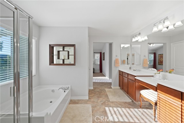 Detail Gallery Image 20 of 39 For 34229 Larksburg Ct, Lake Elsinore,  CA 92532 - 5 Beds | 3 Baths