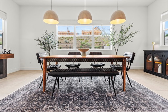 Detail Gallery Image 12 of 74 For 27526 Elderberry Dr, Valencia,  CA 91381 - 5 Beds | 5/1 Baths