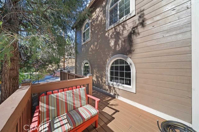 Detail Gallery Image 36 of 44 For 27312 Little Bear, Lake Arrowhead,  CA 92317 - 4 Beds | 4/1 Baths