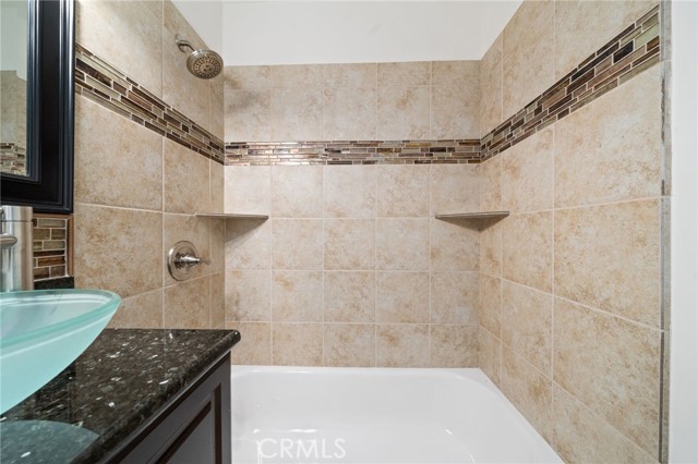 Detail Gallery Image 18 of 25 For 7946 Hazeltine Ave, Panorama City,  CA 91402 - 3 Beds | 2 Baths