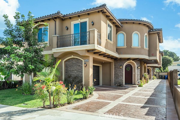 2202 Voorhees Avenue, Redondo Beach, California 90278, 4 Bedrooms Bedrooms, ,4 BathroomsBathrooms,Residential,Sold,Voorhees,SB17021148