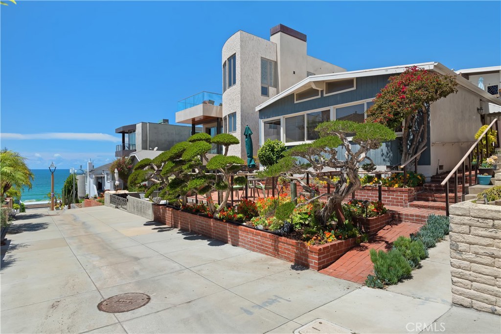 133 16th Street, Manhattan Beach, CA 90266