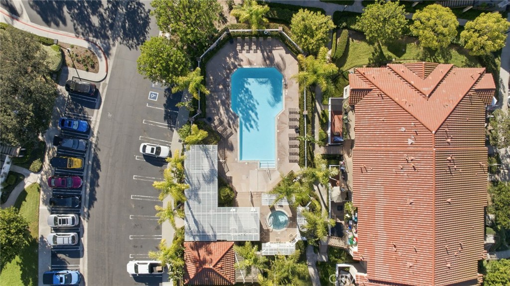 MLS #OC25256056 image #25