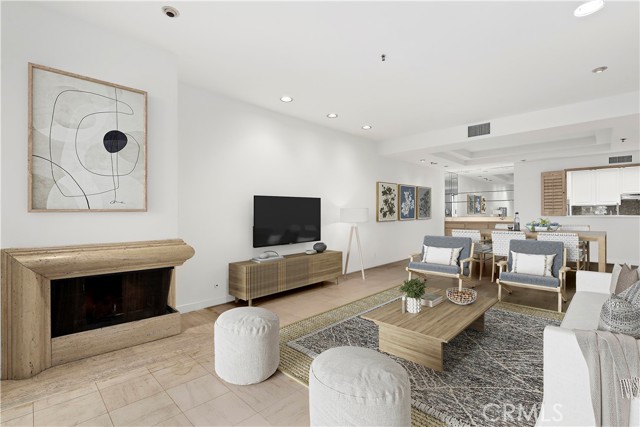 2122 Century Park Lane, Los Angeles CA: https://media.crmls.org/medias/bd6a3721-ecdc-4780-9ed8-6c256354f7ee.jpg