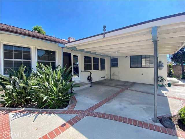 Image 4 of 50 For 725 Tufts Avenue