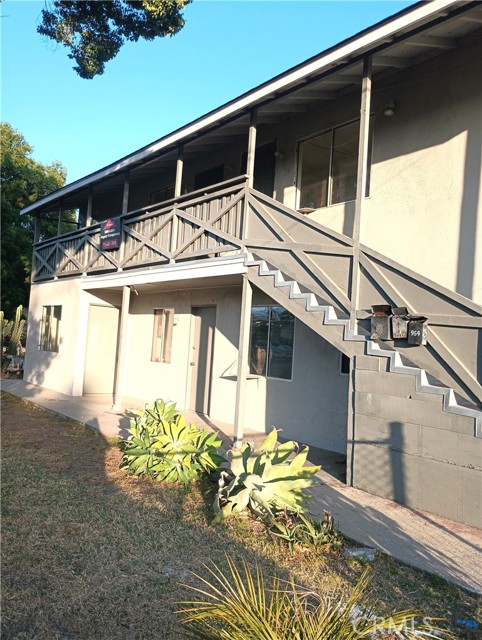 964 E 7th Street, Pomona CA: https://media.crmls.org/medias/bd6a96dc-86d0-4203-9537-d55c7cb2446a.jpg