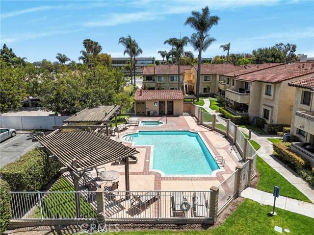 Detail Gallery Image 26 of 31 For 17333 Brookhurst St #F4,  Fountain Valley,  CA 92708 - 2 Beds | 2 Baths