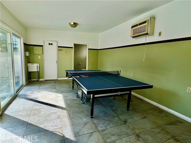 Detail Gallery Image 38 of 42 For 3010 Montrose #33,  La Crescenta,  CA 91214 - 1 Beds | 1 Baths