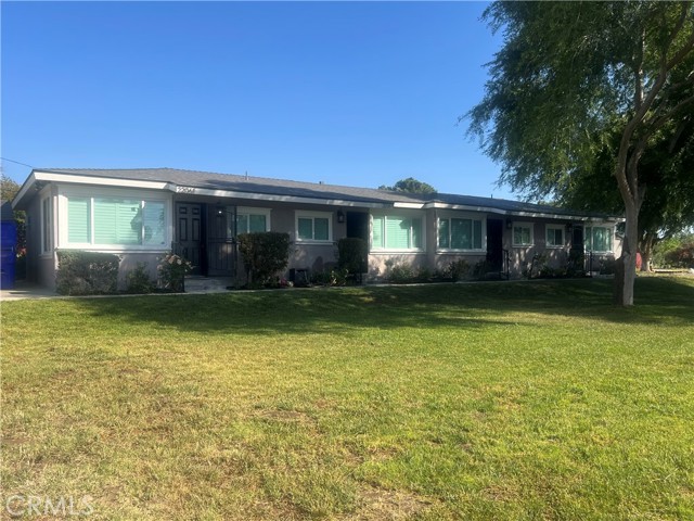 22059 Newport, Grand Terrace CA: https://media.crmls.org/medias/bd6bfd54-d691-4cb4-a220-4fd7ab5c3ece.jpg