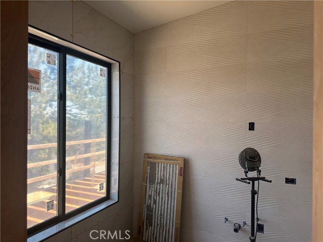 Detail Gallery Image 15 of 43 For 40564 Ironwood Rd, Big Bear Lake,  CA 92315 - 5 Beds | 5/1 Baths